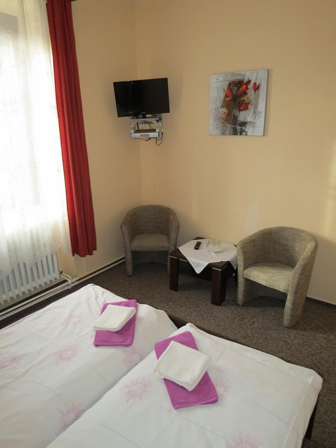 Hotel Cesky Dvur Beroun  Luaran gambar