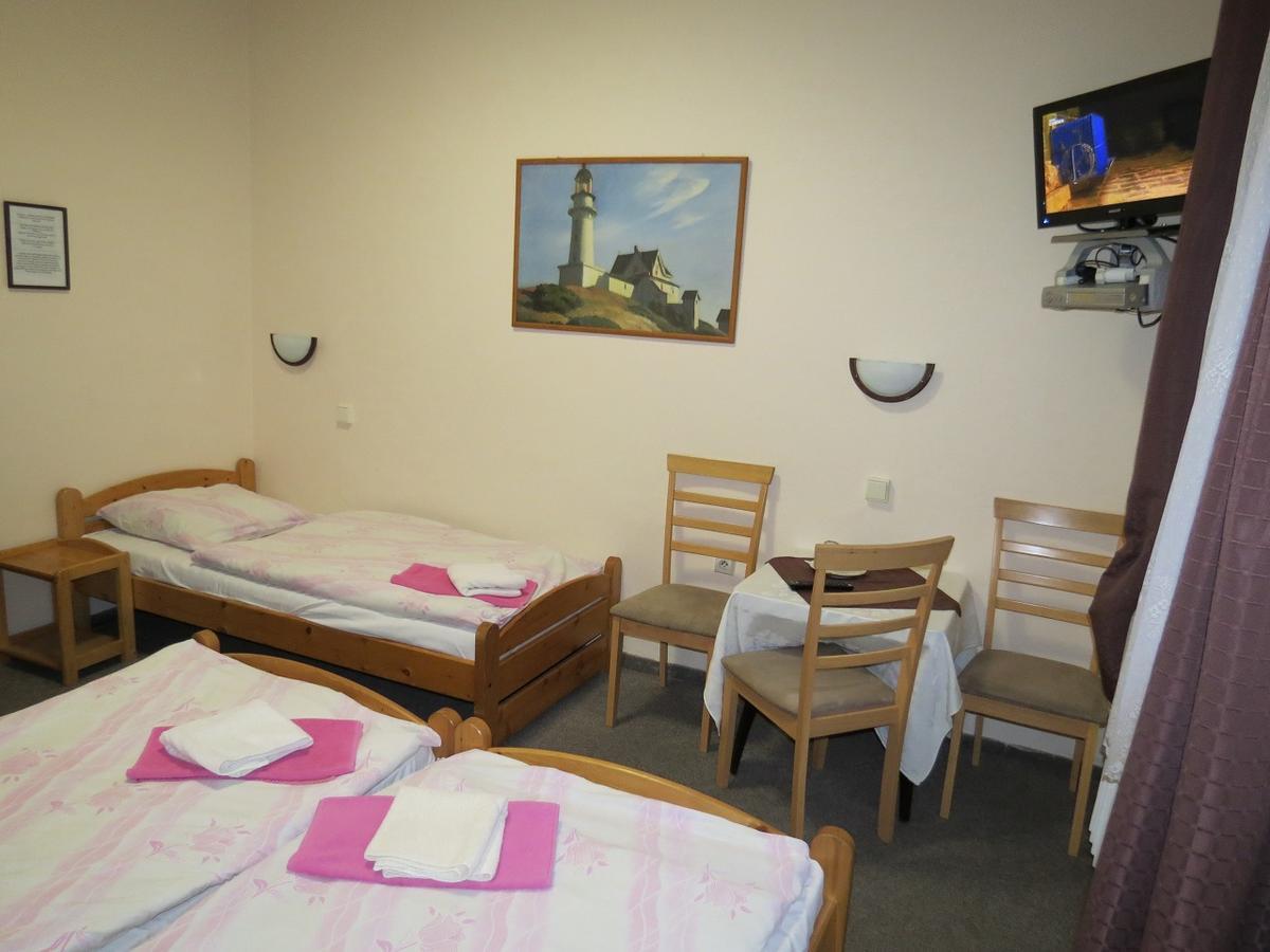 Hotel Cesky Dvur Beroun  Luaran gambar